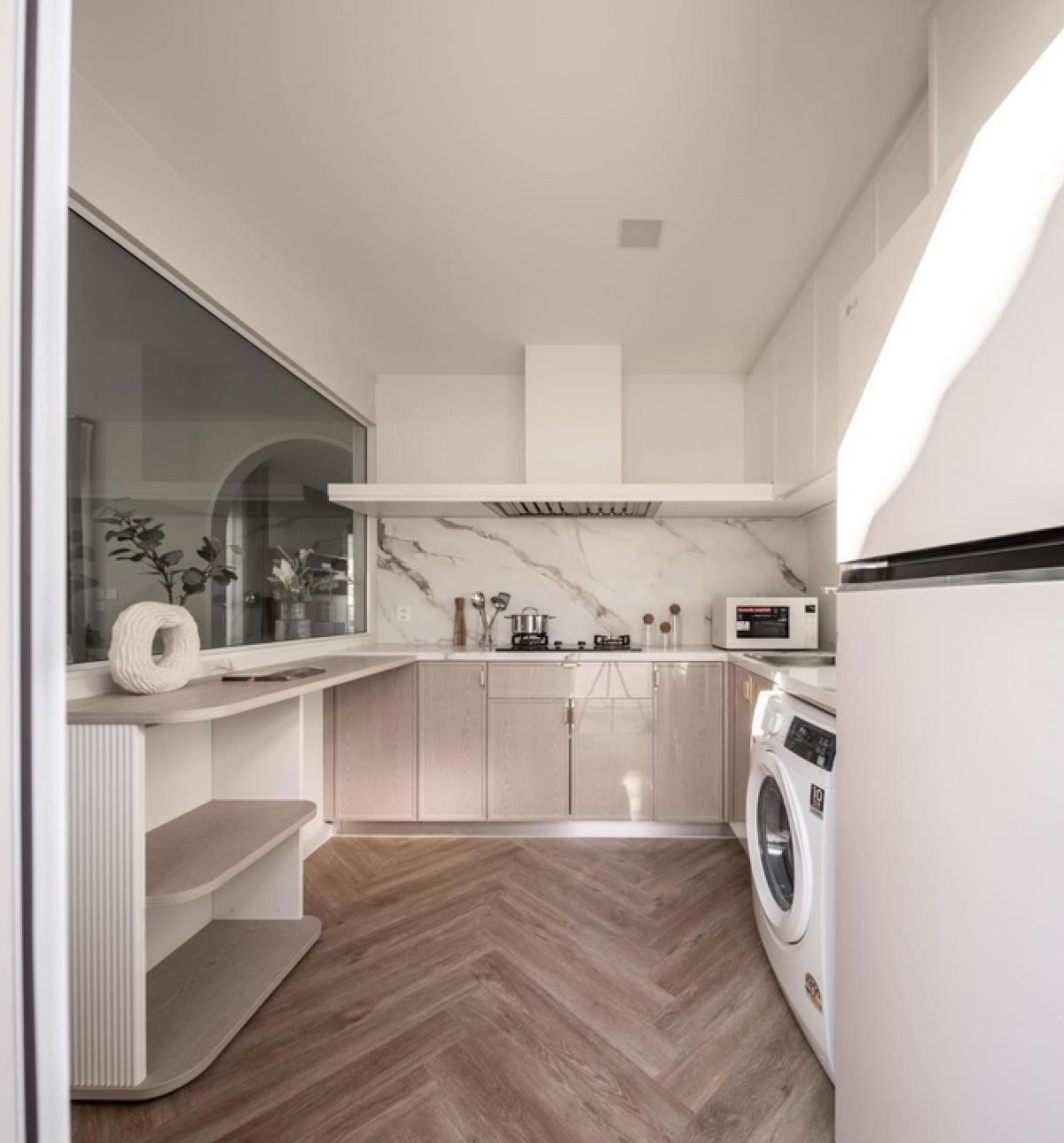 For SaleHouseBangna, Bearing, Lasalle : House for rent Villagio 3 Srinakarin-Bangna size 227 Sq.m only 16.9 MB. Contact 086-795-9997 (Jimmy)