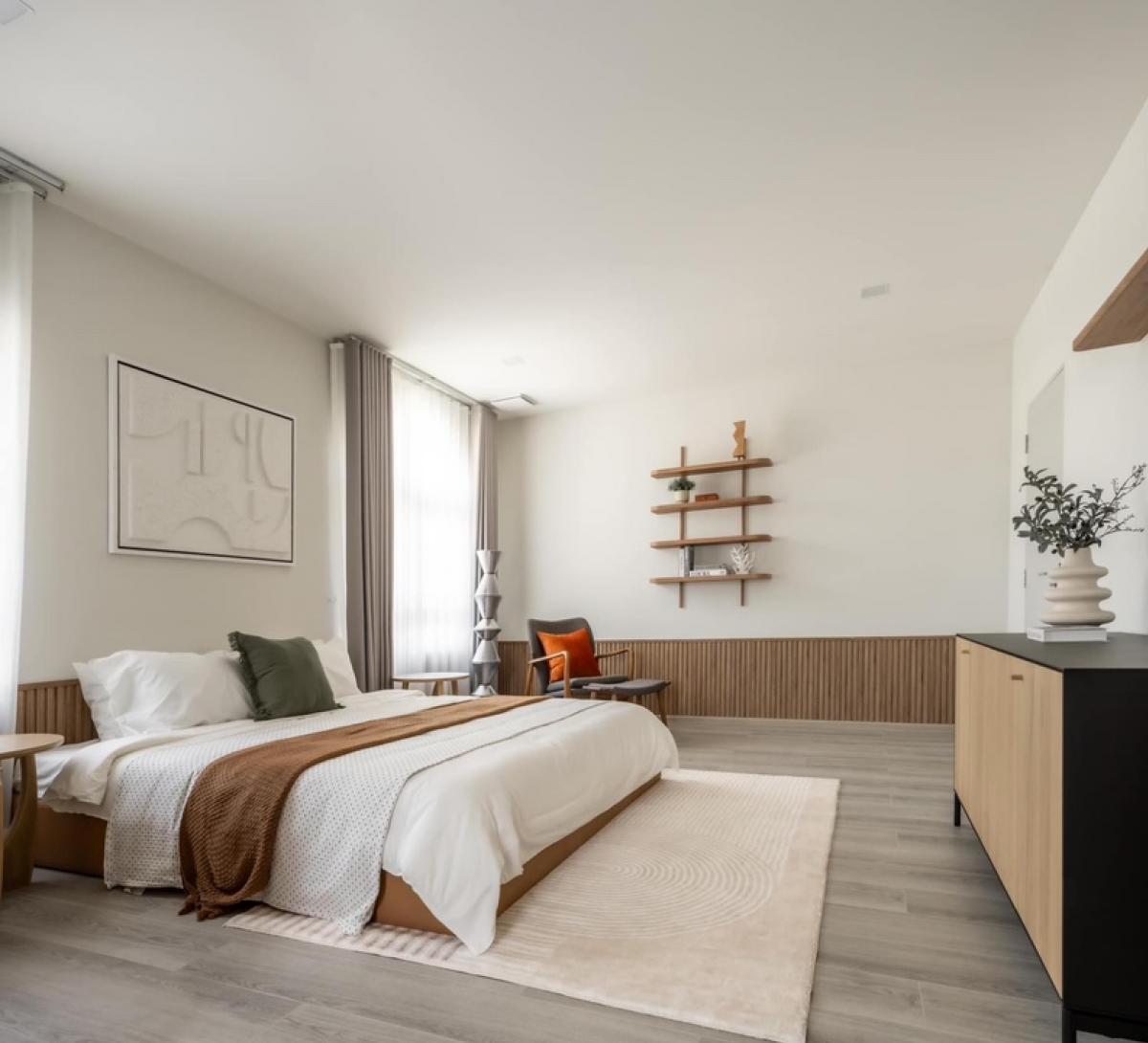 For SaleHouseBangna, Bearing, Lasalle : House for rent Villagio 3 Srinakarin-Bangna size 227 Sq.m only 16.9 MB. Contact 086-795-9997 (Jimmy)