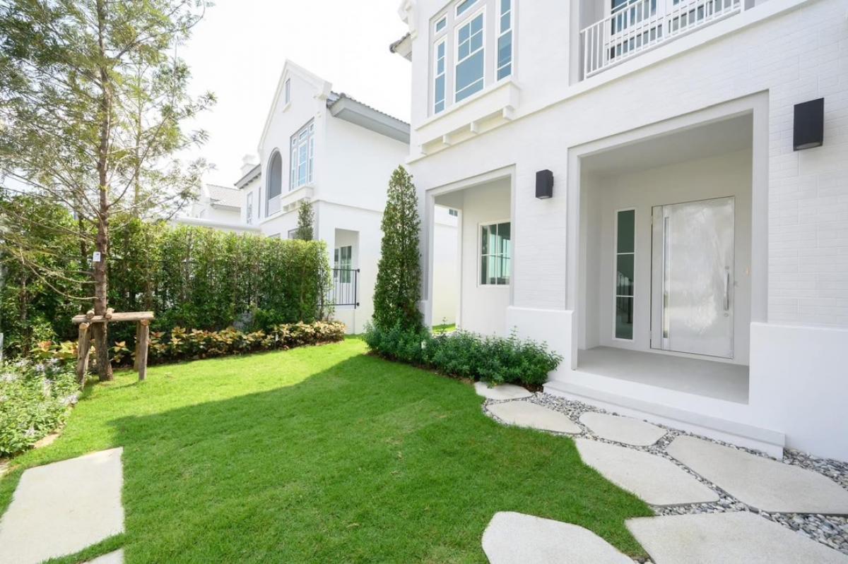 For SaleHouseBangna, Bearing, Lasalle : House for rent Villagio 3 Srinakarin-Bangna size 227 Sq.m only 16.9 MB. Contact 086-795-9997 (Jimmy)