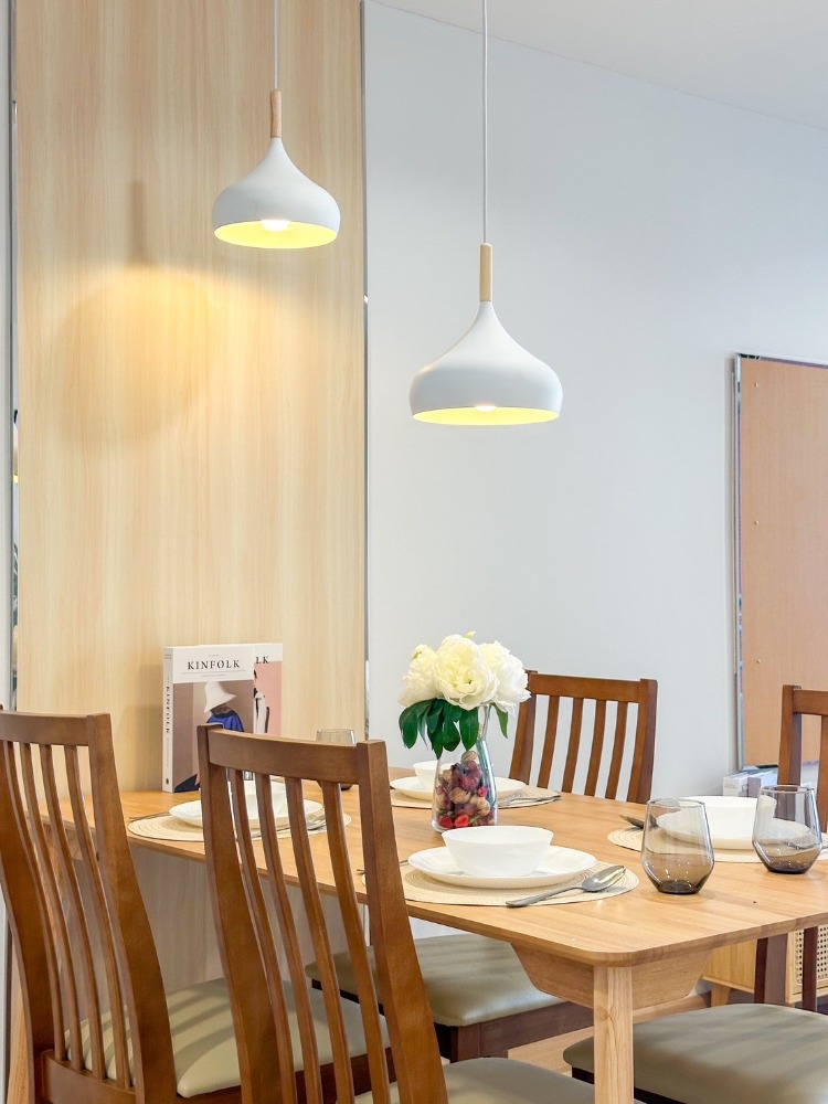 For SaleCondoRatchadapisek, Huaikwang, Suttisan : Urgent sale, 2 bedrooms, central Ratchada, beautiful room, fully furnished, ready to move in, swimming pool view