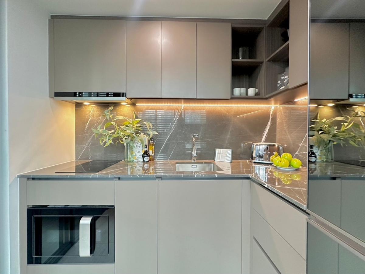 ขายคอนโดราชเทวี พญาไท : ขายคอนโด Conner Ratchathewi ขนาด 34.92 Sq.m 1 bed Loft เพียง 9.04MB ติดต่อ 086-795-9997 จิมมี่