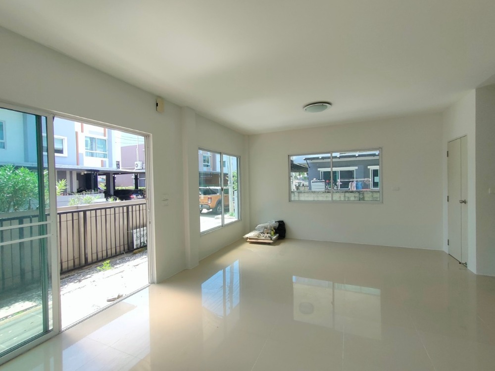 For RentHouseRama 2, Bang Khun Thian : For rent: 3-storey detached house, Casa Premium Rama 2 project, along the Khun Kala Expressway, 3 bedrooms | 5 bathrooms | 1 living room | 1 kitchen