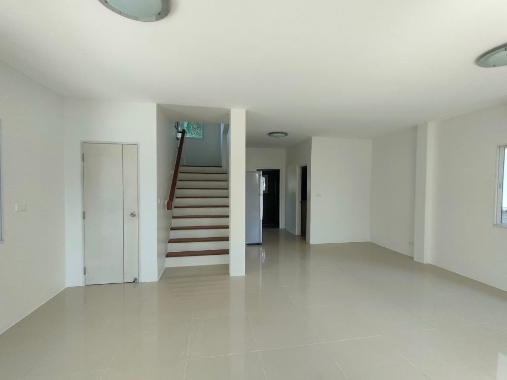 For RentHouseRama 2, Bang Khun Thian : For rent: 3-storey detached house, Casa Premium Rama 2 project, along the Khun Kala Expressway, 3 bedrooms | 5 bathrooms | 1 living room | 1 kitchen