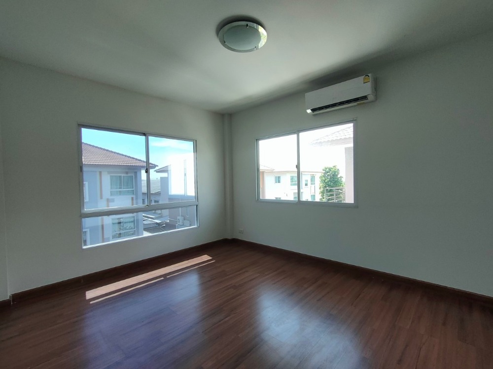 For RentHouseRama 2, Bang Khun Thian : For rent: 3-storey detached house, Casa Premium Rama 2 project, along the Khun Kala Expressway, 3 bedrooms | 5 bathrooms | 1 living room | 1 kitchen