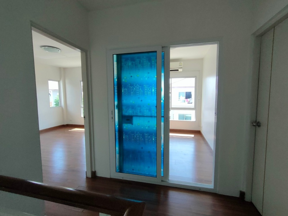 For RentHouseRama 2, Bang Khun Thian : For rent: 3-storey detached house, Casa Premium Rama 2 project, along the Khun Kala Expressway, 3 bedrooms | 5 bathrooms | 1 living room | 1 kitchen