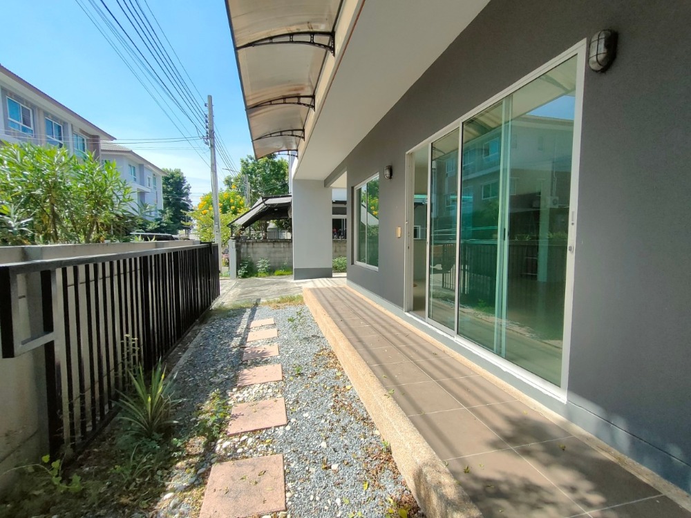 For RentHouseRama 2, Bang Khun Thian : For rent: 3-storey detached house, Casa Premium Rama 2 project, along the Khun Kala Expressway, 3 bedrooms | 5 bathrooms | 1 living room | 1 kitchen
