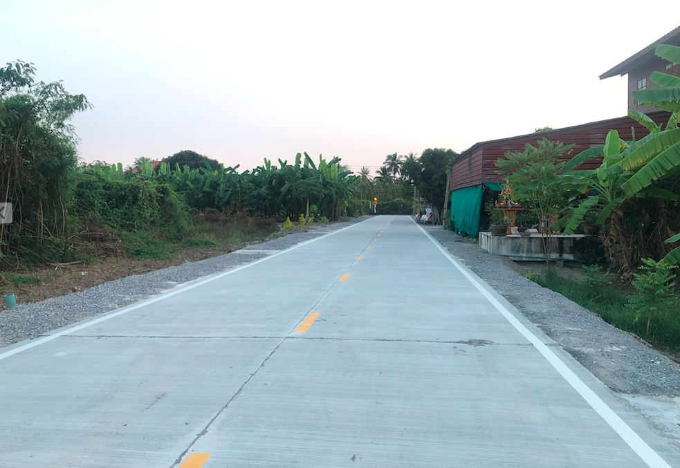 ขายที่ดินนครปฐม : ขายที่ดินสวยมาก  พุทธมณฑลสาย 7 ตัด ถนนบรมราชชนี ใกล้โรงเรียน จปร. สามพราน นครปฐม ใกล้ห้าง 400 ตรว กว้าง 40 เมตร ราคา 7.8 ล้าน