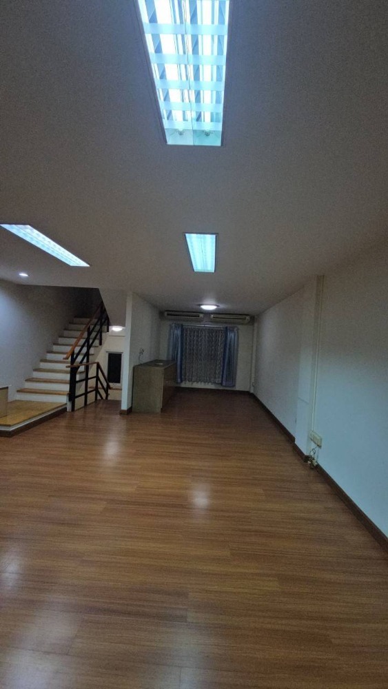 For RentTownhomeChokchai 4, Ladprao 71, Ladprao 48, : Pradya Hometown