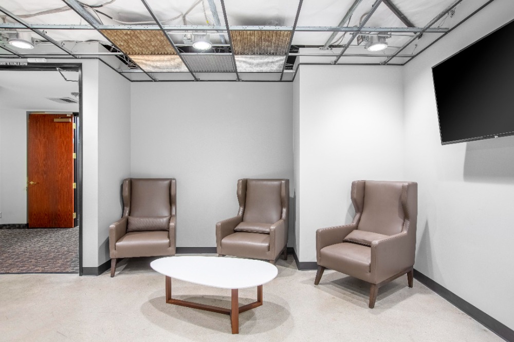 ให้เช่าพัทยา บางแสน ชลบุรี สัตหีบ : Private office space tailored to your business’ unique needs in Regus Brighton Grand