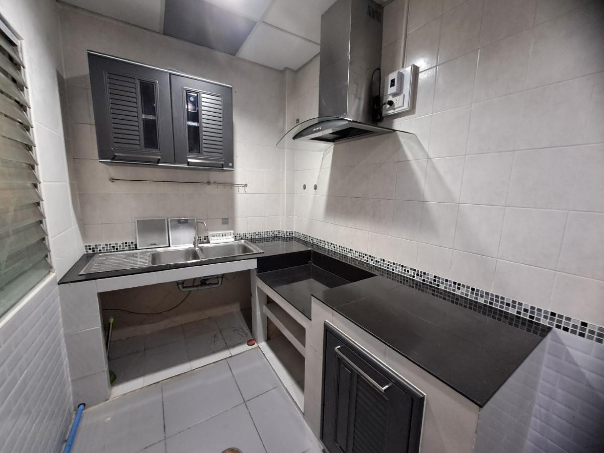 ให้เช่าทาวน์โฮมเกษตร นวมินทร์ ลาดปลาเค้า : Townhome 3 ชั้น หมู่บ้าน ธนสิน 9  ให้เช่า 3 นอน 3น้ำ หมู่บ้านใกล้ ถนนใหญ่ ถนนนวมินทร์ ซอย นวมิยทร์ 86 ติดห้าง โลตัส สุขาภิบาล 1  หมู่บ้านอยู่ตรงข้าม ห้าง ไทวัสดุ  ใกล้ รพ.พญาไท นวมินทร  ซอยใหญ่ ไม่เปลี่ยว ปากซอย มี ร้าน 711 