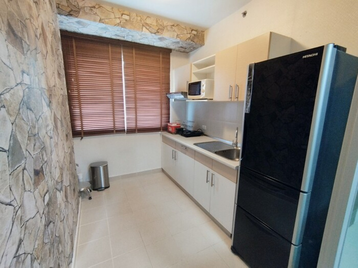 For RentCondoRattanathibet, Sanambinna : Shop for rent in the project (Shop) Condo Supalai Park Krarai-Ngamwongwan, near MRT Nonthaburi Government Center, only 100 meters. 💥💥 If interested, please inquire 099-614-9611