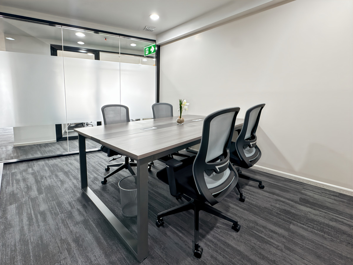 For RentPattaya, Bangsaen, Chonburi : Find office space in Regus Brighton Grand for 4 persons with everything taken care of
