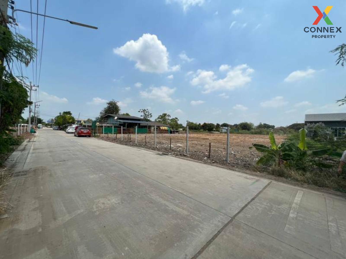 For SaleLandPathum Thani,Rangsit, Thammasat : For Sale 3 plots of land can be divided for sale Rangsit Nakhon Nayok Soi 27 , Pracha Thipat , Thanyaburi , Pathum Thani , CX-111986