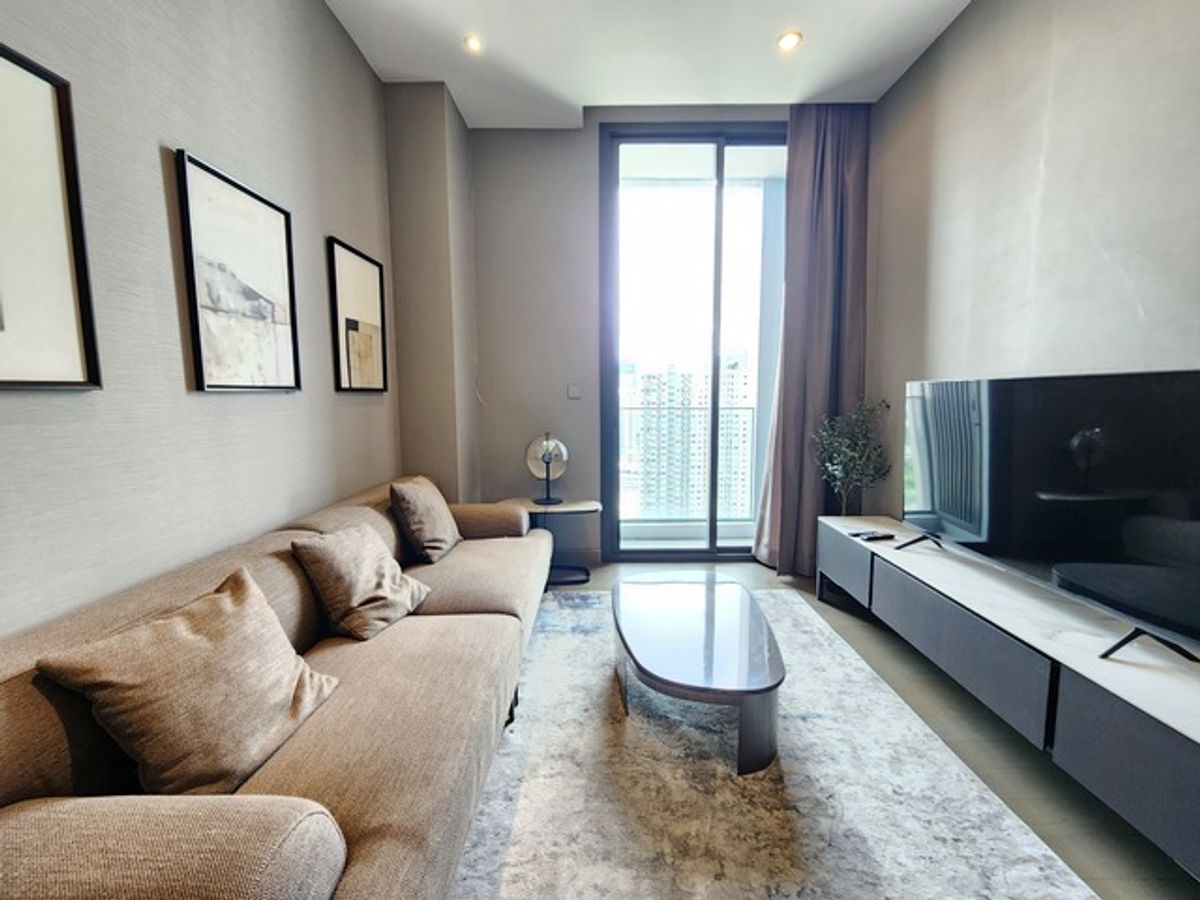 ให้เช่าคอนโดพระราม 9 เพชรบุรีตัดใหม่ RCA : The Esse at Singha Complex 2 bedrooms for rent close to MRT and Airport Link