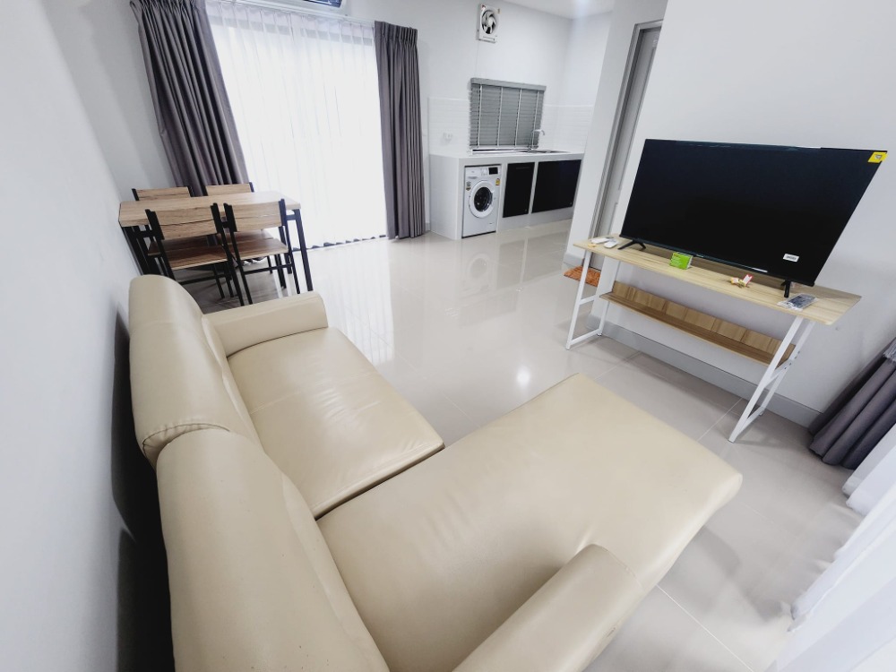 ให้เช่าทาวน์โฮมปทุมธานี รังสิต ธรรมศาสตร์ : 🔴𝟭𝟳,𝟱𝟬𝟬฿🔴🏘🏠 ทาวน์โฮม แกรนด์ พลีโน่ พหลฯ-วิภาวดี ✅ บ้านสวย ทำเลดี ใกล้ห้างสรรพสินค้า 🎉🎉 ยินดีบริการ🙏สนใจทัก 𝙇𝙄𝙉𝙀 มานะคะ (ตอบไวมาก):​📱 รหัสทรัพย์​ 6712-0505 📱: ไอดีไลน์:@bbcondo88
