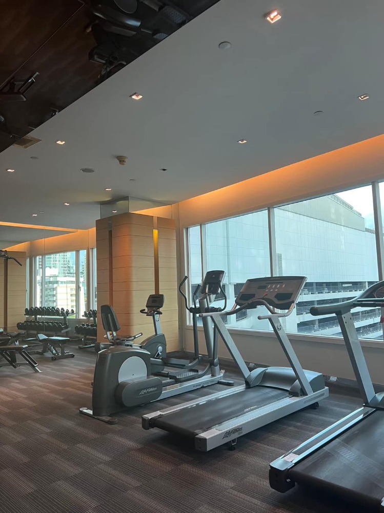 ให้เช่าคอนโดสุขุมวิท อโศก ทองหล่อ : ✅ว่างให้เช่า✅  คอนโด 39 by Sansiri สุขุมวิท39. วิวตึก The Diplomat 39