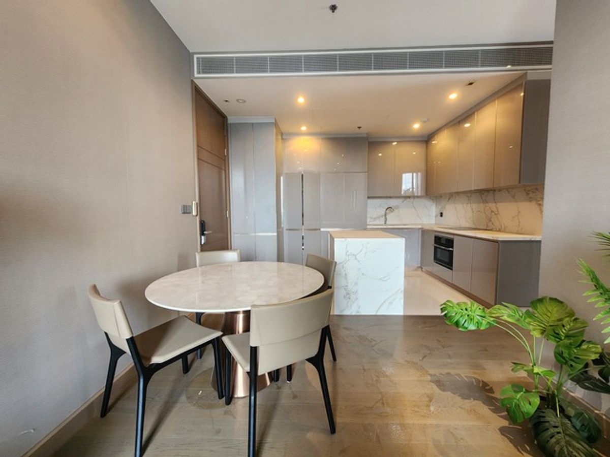 ให้เช่าคอนโดพระราม 9 เพชรบุรีตัดใหม่ RCA : The Esse at Singha Complex 2 bedrooms for rent close to MRT and Airport Link