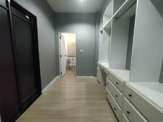 For SaleHousePinklao, Charansanitwong : For sale: 2-storey detached house, Theerin Park Village, Charan 13-Kanchanaphisek, built-in, ready to move in