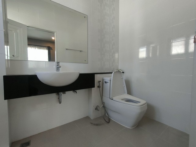 For SaleHousePinklao, Charansanitwong : For sale: 2-storey detached house, Theerin Park Village, Charan 13-Kanchanaphisek, built-in, ready to move in