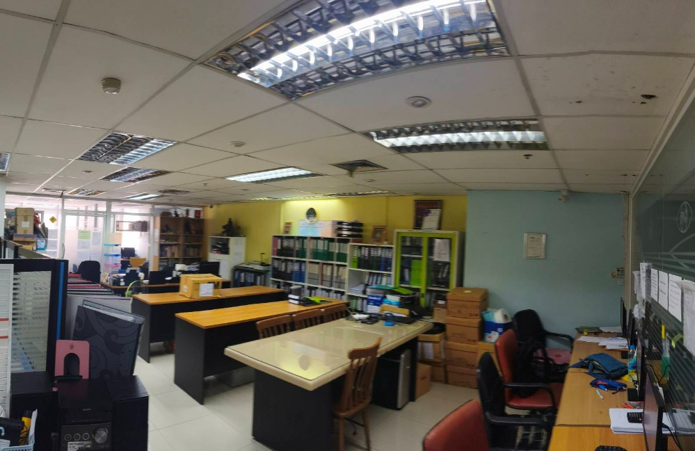 ขายสำนักงานราชเทวี พญาไท : ขายอาคาร สำนักงาน พญาไท พลาซ่า ติดรถไฟฟ้าสถานี BTS พญาไท ขนาด 120.17 ตร.ม. ชั้น 15 วิวเมือง (ใกล้ 3 สถานีรถไฟฟ้า) ย่านธุรกิจ ติดถนนใหญ่และใกล้ทางด่วน