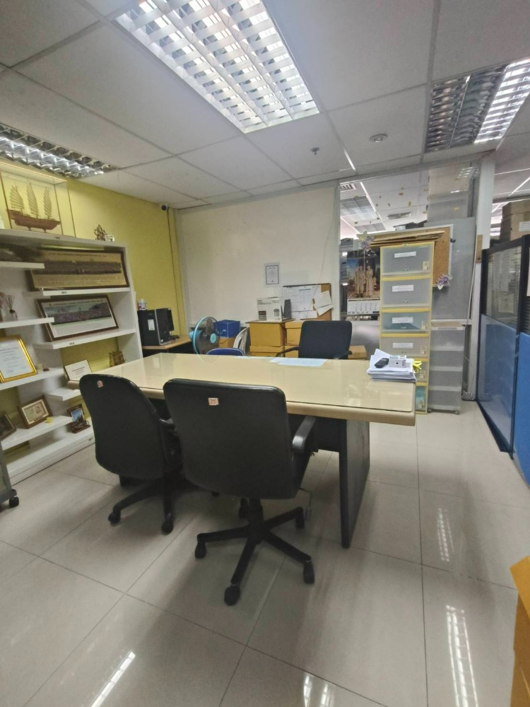 ขายสำนักงานราชเทวี พญาไท : ขายอาคาร สำนักงาน พญาไท พลาซ่า ติดรถไฟฟ้าสถานี BTS พญาไท ขนาด 120.17 ตร.ม. ชั้น 15 วิวเมือง (ใกล้ 3 สถานีรถไฟฟ้า) ย่านธุรกิจ ติดถนนใหญ่และใกล้ทางด่วน