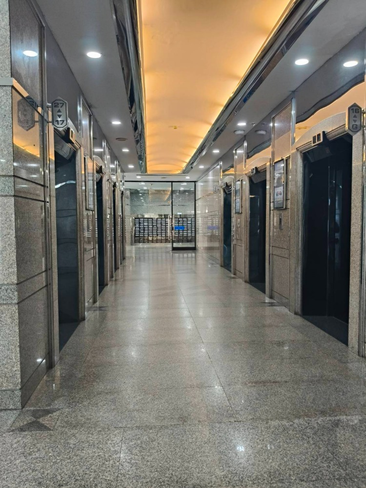 ขายสำนักงานราชเทวี พญาไท : ขายอาคาร สำนักงาน พญาไท พลาซ่า ติดรถไฟฟ้าสถานี BTS พญาไท ขนาด 120.17 ตร.ม. ชั้น 15 วิวเมือง (ใกล้ 3 สถานีรถไฟฟ้า) ย่านธุรกิจ ติดถนนใหญ่และใกล้ทางด่วน