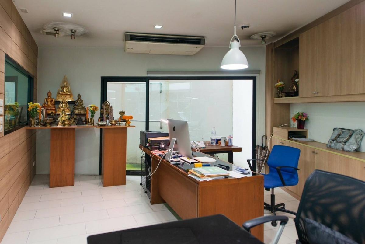 For RentHome OfficeOnnut, Udomsuk : For rent, 3-storey, 4-unit building #Phra Khanong