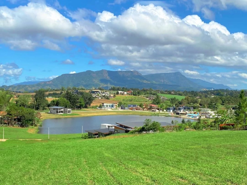 For SaleLandPhetchabun : Land for sale, beautiful view, Khao Kho, Phetchabun Province, with free house plans, starting at 10,000 baht per square wa. Go experience the atmosphere before deciding to buy and you will fall in love with Khao Kho.