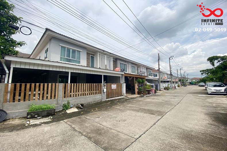 For SaleTownhomeNawamin, Ramindra : Townhouse for sale, 2 floors, Pruksa Ville 51, Phahon Yothin-Phetkasem 29, Phetkasem Road