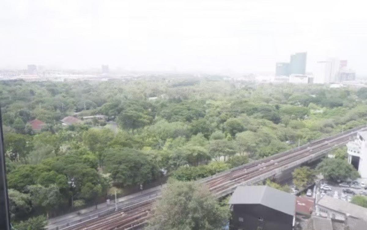 For SaleCondoSapankwai,Jatujak : 📢👇 Sell with tenant til june 26
Reasonable and worth price for living and investing as good location, opposite Jatujak park ,beautiful park view, easily traveling as near BTS and MRT