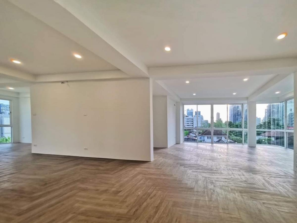 ขายโฮมออฟฟิศอ่อนนุช อุดมสุข : ลงทุน Yield 7-9.5 % Home Office Sukhumvit 77 อ่อนนุช 6 ขนาด 622 Sq.m เพียง 39.5 MB ติดต่อ 086-795-9997 (จิมมี่)