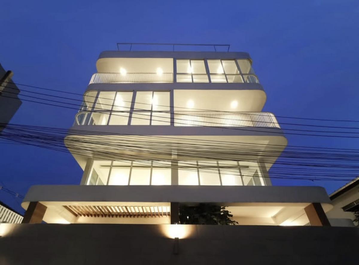 ขายโฮมออฟฟิศอ่อนนุช อุดมสุข : ลงทุน Yield 7-9.5 % Home Office Sukhumvit 77 อ่อนนุช 6 ขนาด 622 Sq.m เพียง 39.5 MB ติดต่อ 086-795-9997 (จิมมี่)