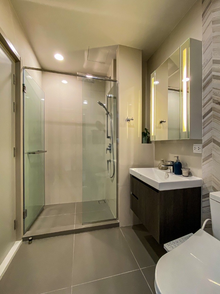 For SaleCondoSukhumvit, Asoke, Thonglor : For Sale / Sale OKA HAUS Sukhumvit 36 ​​Ready to move in (S15-32577)