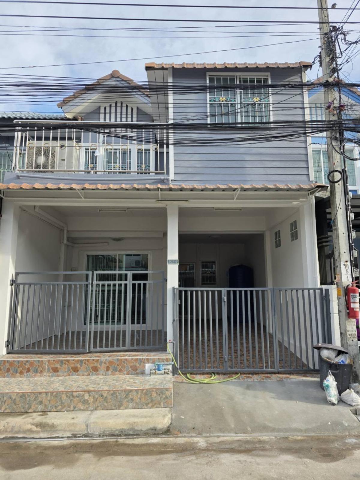 ขายทาวน์โฮมพระราม 2 บางขุนเทียน : ขายทาวน์เฮ้าส์/ทาวน์โฮม  พฤกษาวิลล์ 32 - พระราม 2 แสมดำ เขต บางขุนเทียน กรุงเทพ CX-111347