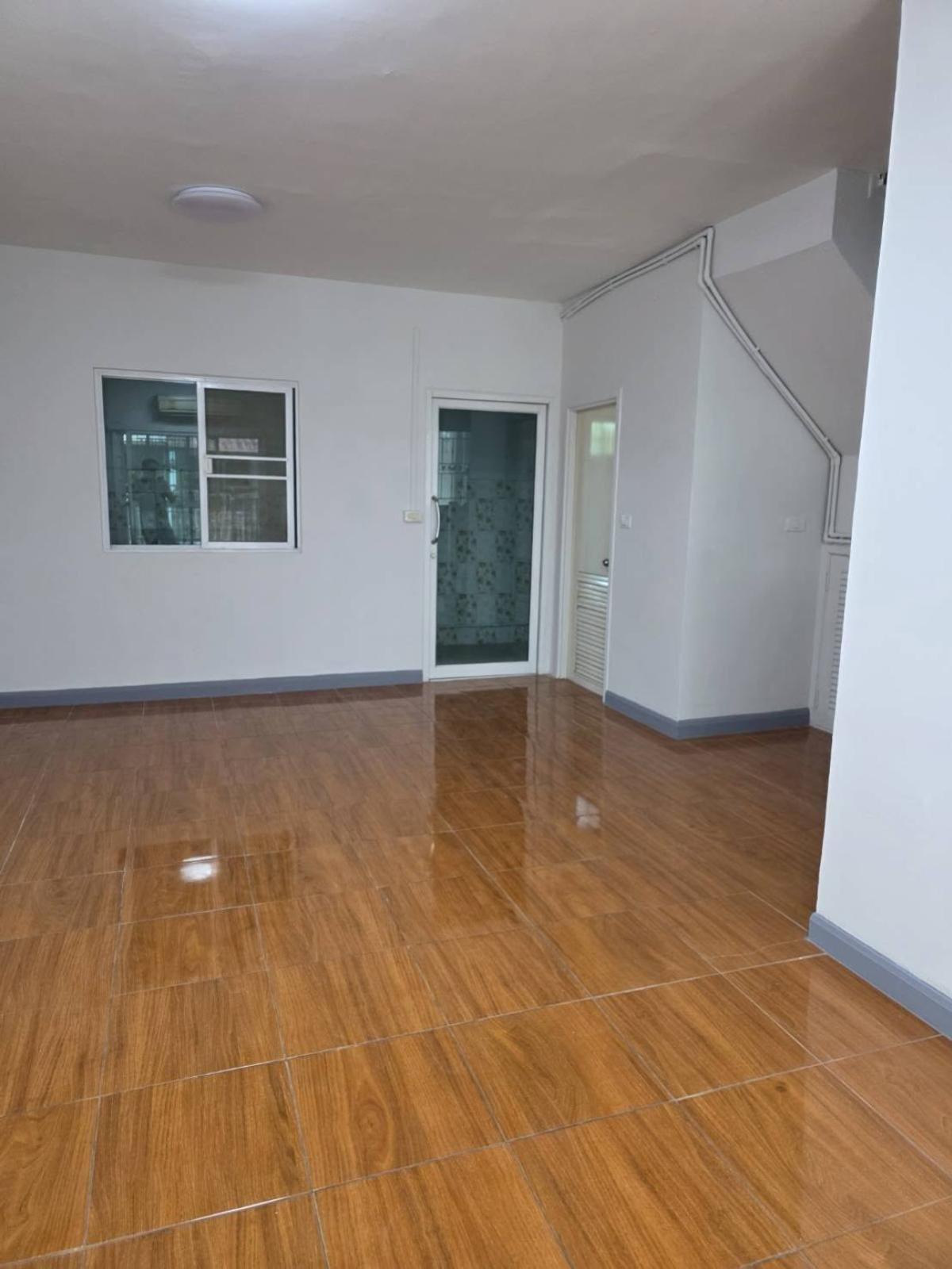 ขายทาวน์โฮมพระราม 2 บางขุนเทียน : ขายทาวน์เฮ้าส์/ทาวน์โฮม  พฤกษาวิลล์ 32 - พระราม 2 แสมดำ เขต บางขุนเทียน กรุงเทพ CX-111347