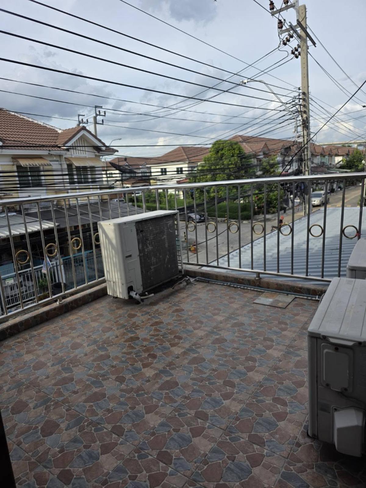 ขายทาวน์โฮมพระราม 2 บางขุนเทียน : ขายทาวน์เฮ้าส์/ทาวน์โฮม  พฤกษาวิลล์ 32 - พระราม 2 แสมดำ เขต บางขุนเทียน กรุงเทพ CX-111347