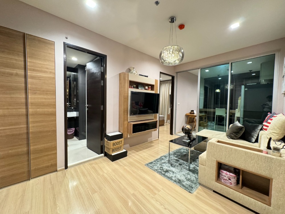 For SaleCondoSathorn, Narathiwat : For sale, very beautiful room, never rented out, Rhythm Sathorn, closed kitchen, river view, very new condition