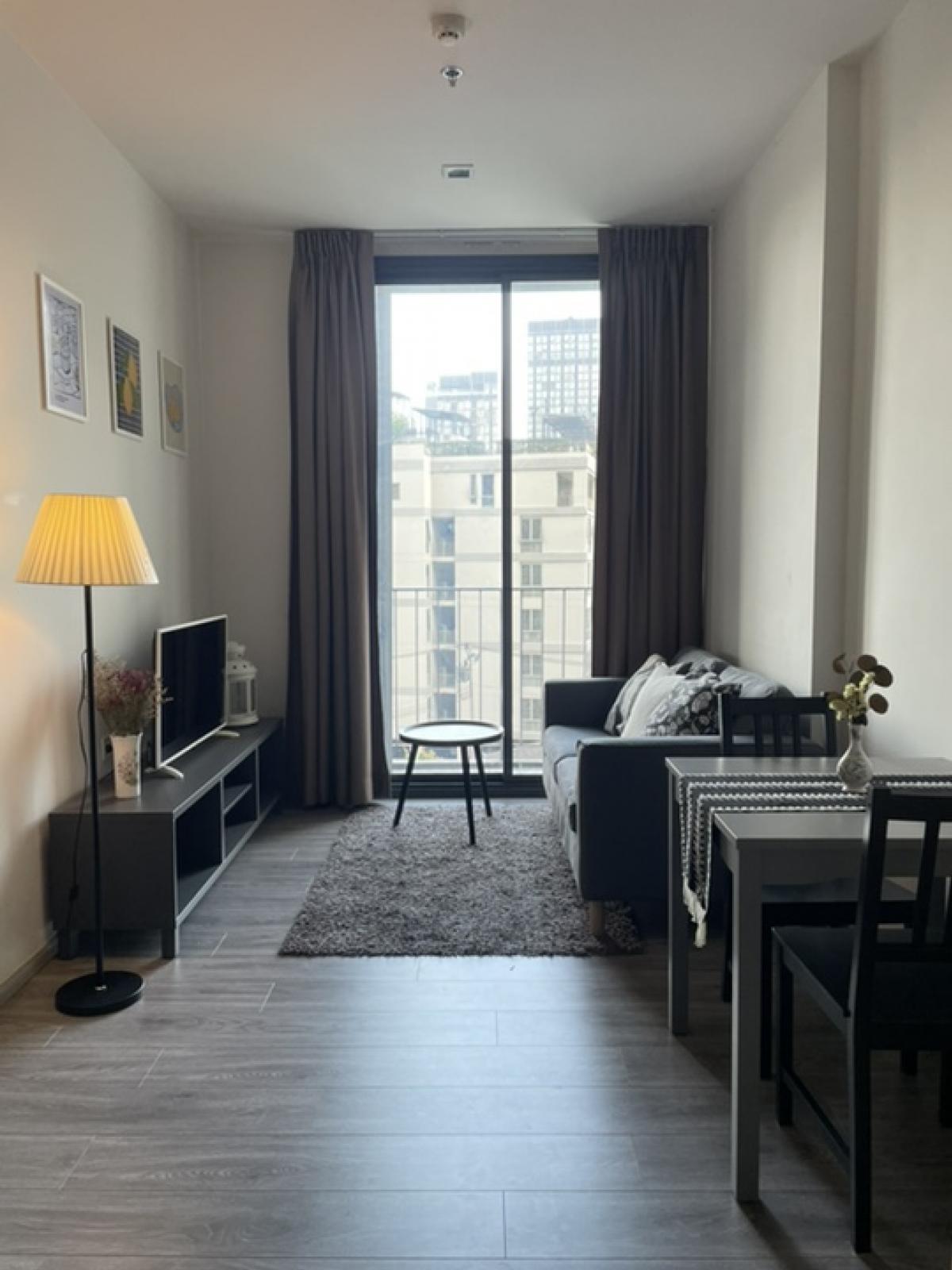 ให้เช่าคอนโดสุขุมวิท อโศก ทองหล่อ : Edge 23 - 1 Bedroom for Rent