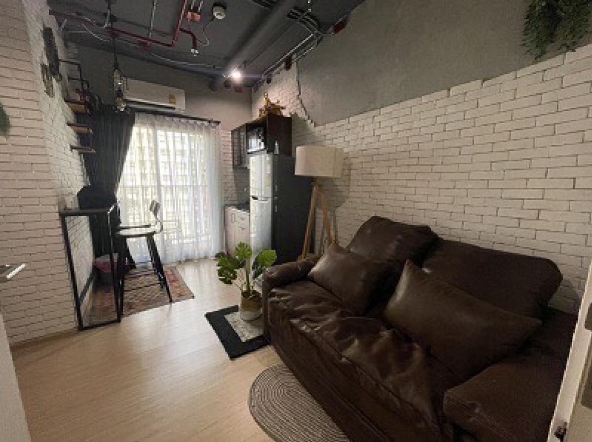 For SaleCondoPinklao, Charansanitwong : **This room is for sale**Sold with tenant**Plum Condo for sale, Pinklao, a condo on the main road, near MRT Bang Yi Khan, with free shuttle to Siriraj, near Thammasat University, Silpakorn University