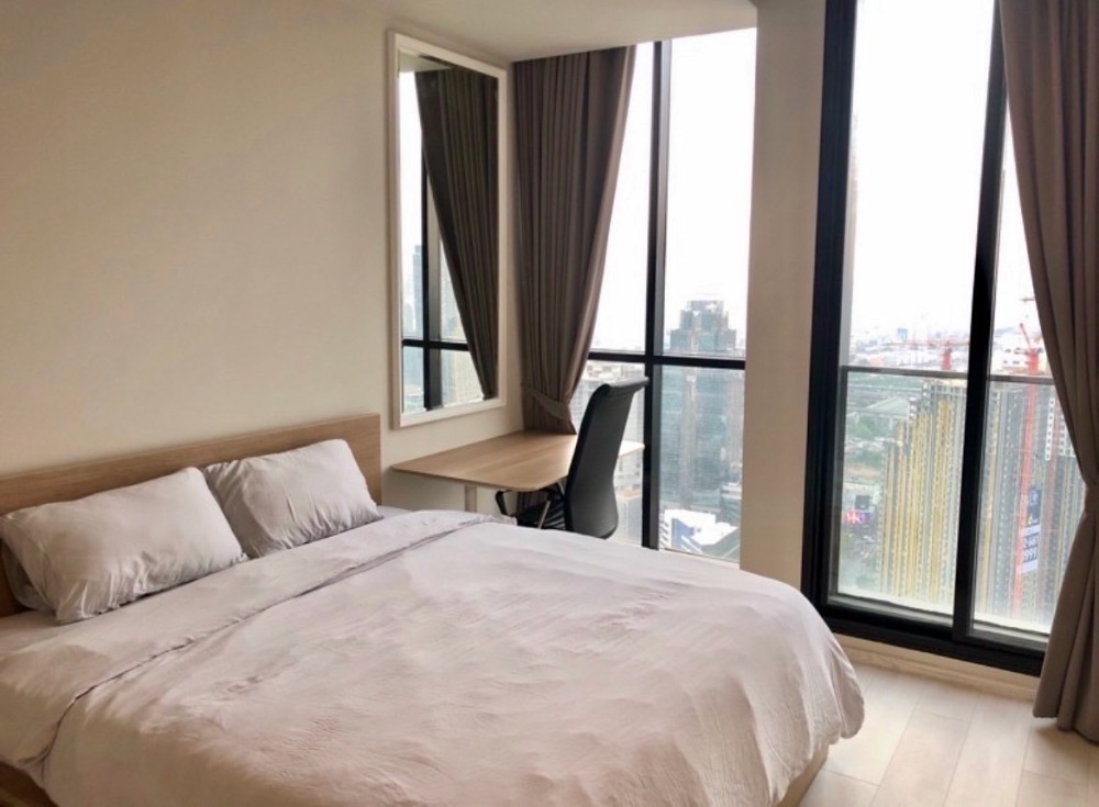 For RentCondoWitthayu, Chidlom, Langsuan, Ploenchit : For rent, the room is more beautifully decorated than in the picture.