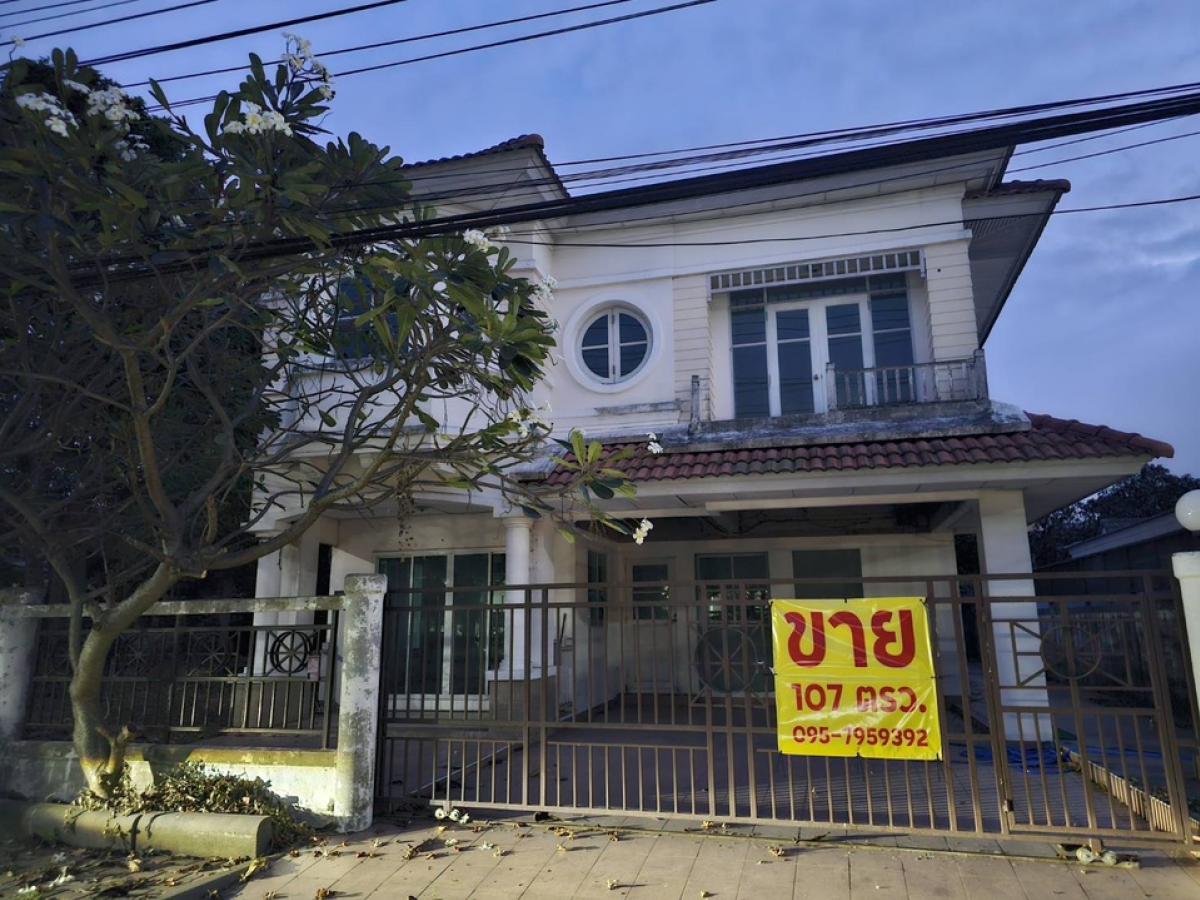 For SaleHousePathum Thani,Rangsit, Thammasat : Single house for sale, owner selling, Bangkok-Pathum Thani Road, area 107 square wah, 2 floors