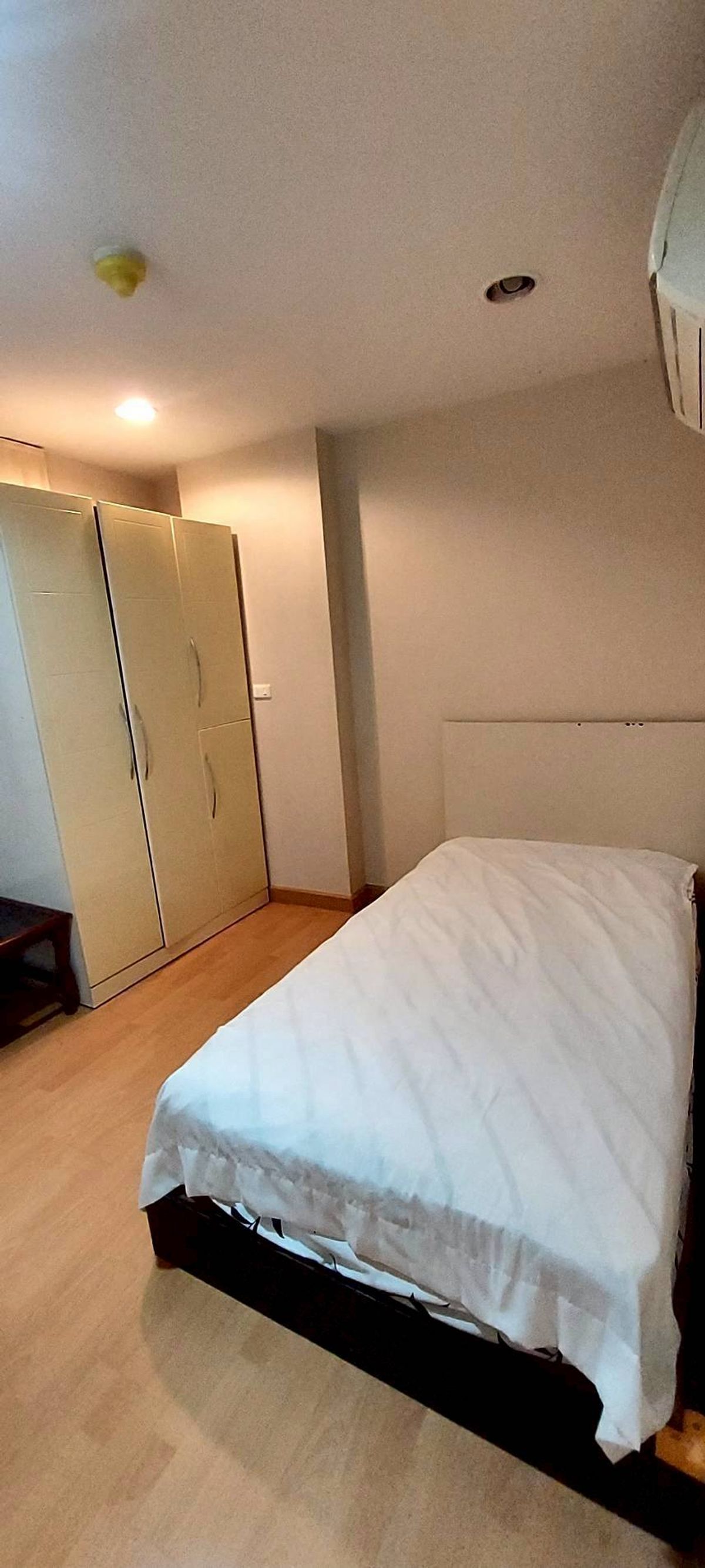 For SaleCondoSathorn, Narathiwat : Condo for sale, Project: Resorta Yen-Akat | Resorta Yen-Akat, Soi Amorn, Nang Linchi Road, Chong Nonsi Subdistrict, Yan Nawa District, Bangkok