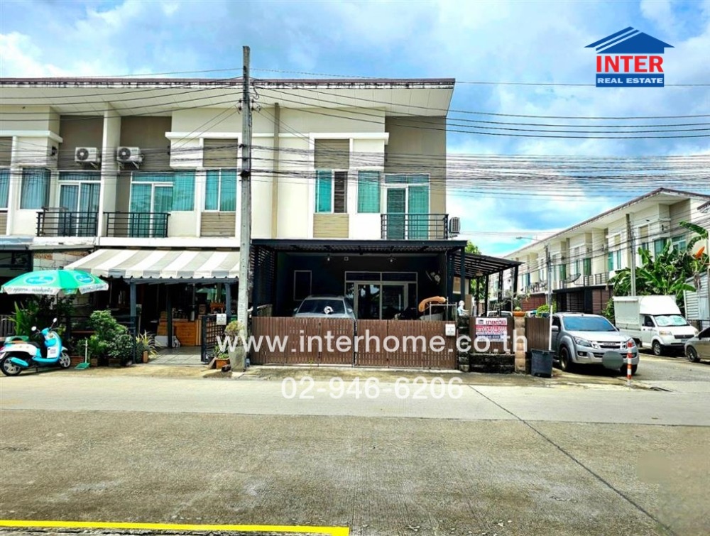 ขายทาวน์โฮมลาดกระบัง สุวรรณภูมิ : ทาวน์เฮ้าส์ 2 ชั้น 30.4 ตร.ว. หมู่บ้านกัสโต้ บางนา-สุวรรณภูมิ ใกล้สถาบันเทคโนโลยีพระจอมเกล้าฯลาดกระบัง ถนนวัดศรีวารีน้อย บางเสาธง สมุทรปราการ