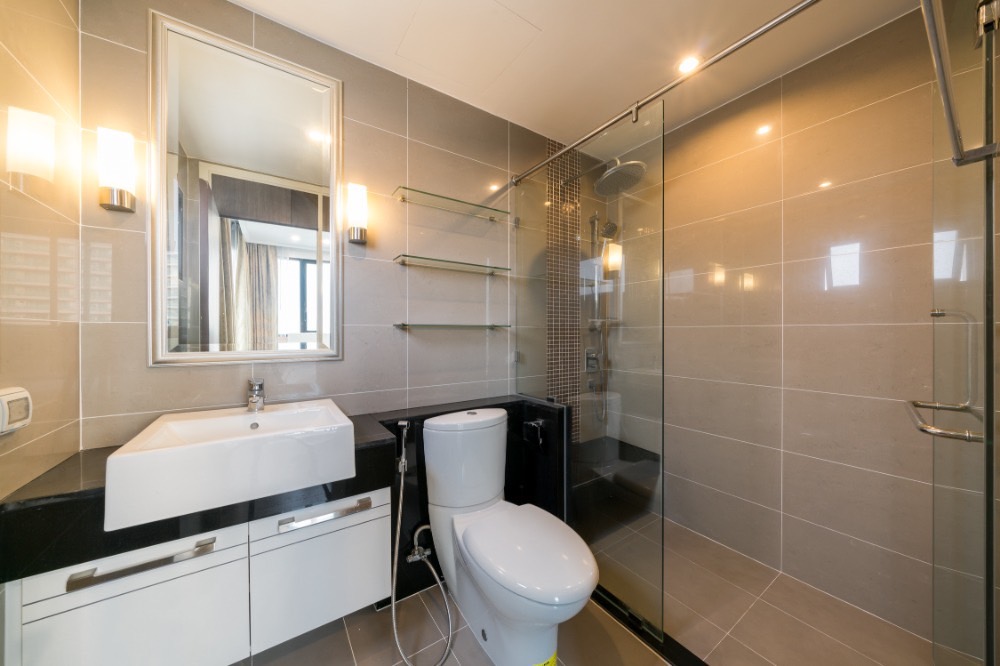 For RentCondoSathorn, Narathiwat : For rent 📍 Supalai Elite Sathorn - Suanplu 📍 2 bedrooms, 2 bathrooms, complete furniture and electrical appliances.