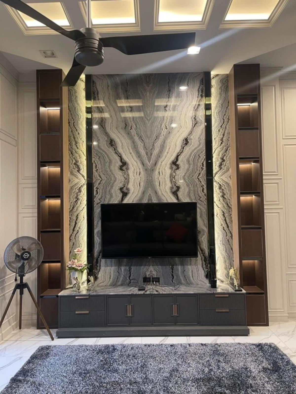 ขายทาวน์โฮมลาดพร้าว เซ็นทรัลลาดพร้าว : 📢👇Sell with tenant til 30/13/25 Luxury 3.5 story townhouse at The Eight Jatujak Ratchada, near Central Ladprao , Jatujak park, easily traveling in many routes