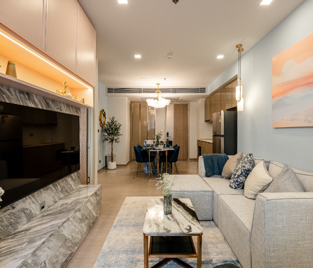 For SaleCondoRama9, Petchburi, RCA : For sale One Nine Five Asoke-Rama 9, New CBD area, 2 bedrooms, newly decorated with marble, all new furniture, near MRT Rama 9