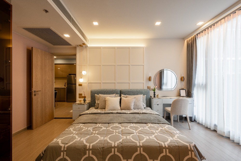 For SaleCondoRama9, Petchburi, RCA : For sale One Nine Five Asoke-Rama 9, New CBD area, 2 bedrooms, newly decorated with marble, all new furniture, near MRT Rama 9