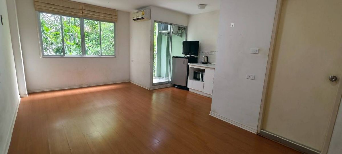 For SaleCondoNawamin, Ramindra : Condo for sale (with tenant) Lumpini Condo Town Ram Intra-Lak Si