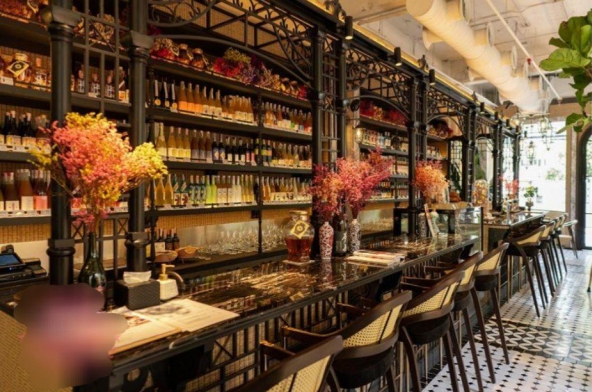 For RentRetail SpaceSukhumvit, Asoke, Thonglor : Phrom Phong, space for rent for a shop, suitable for a restaurant  Floor G 1,500 baht per square meter, size 87.07 square meters