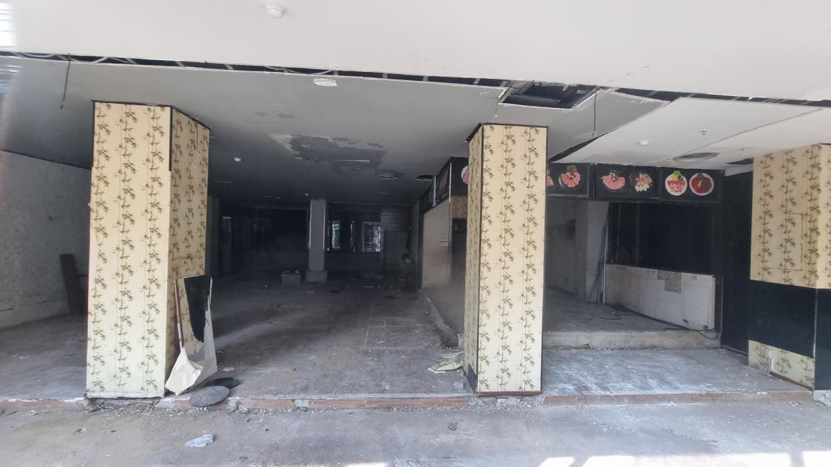 For RentRetail SpaceSukhumvit, Asoke, Thonglor : Phrom Phong, space for rent, G floor, suitable for a restaurant, 215 square meters, 300,000 baht